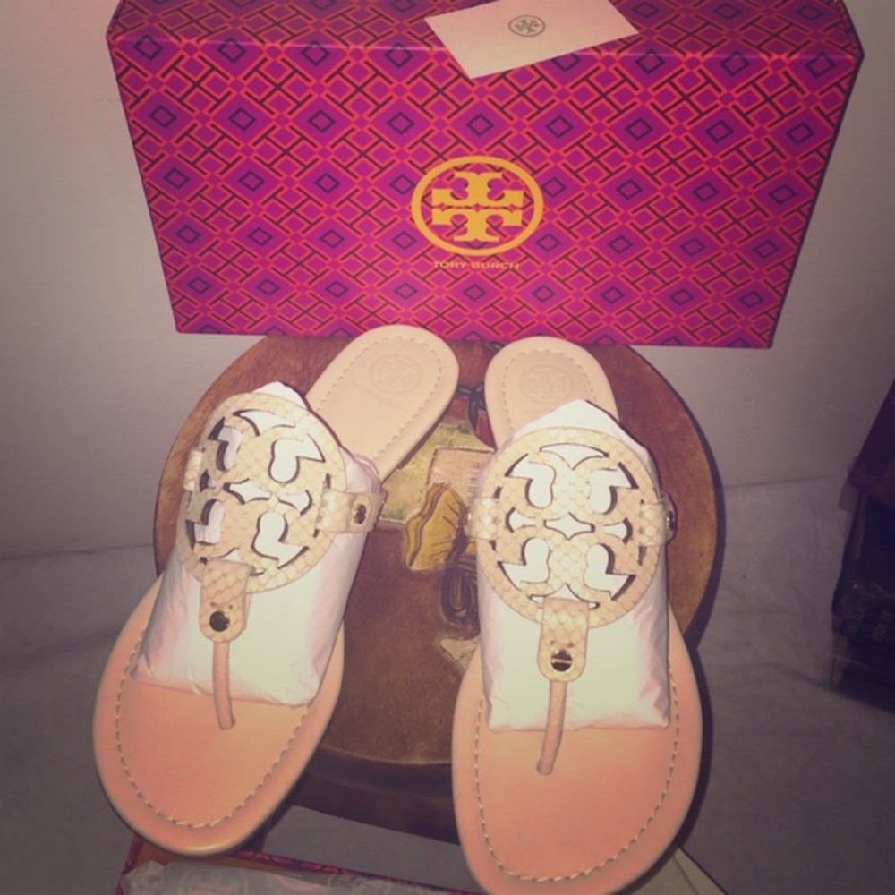 Tory Burch Miller Dulce De Leche NIB